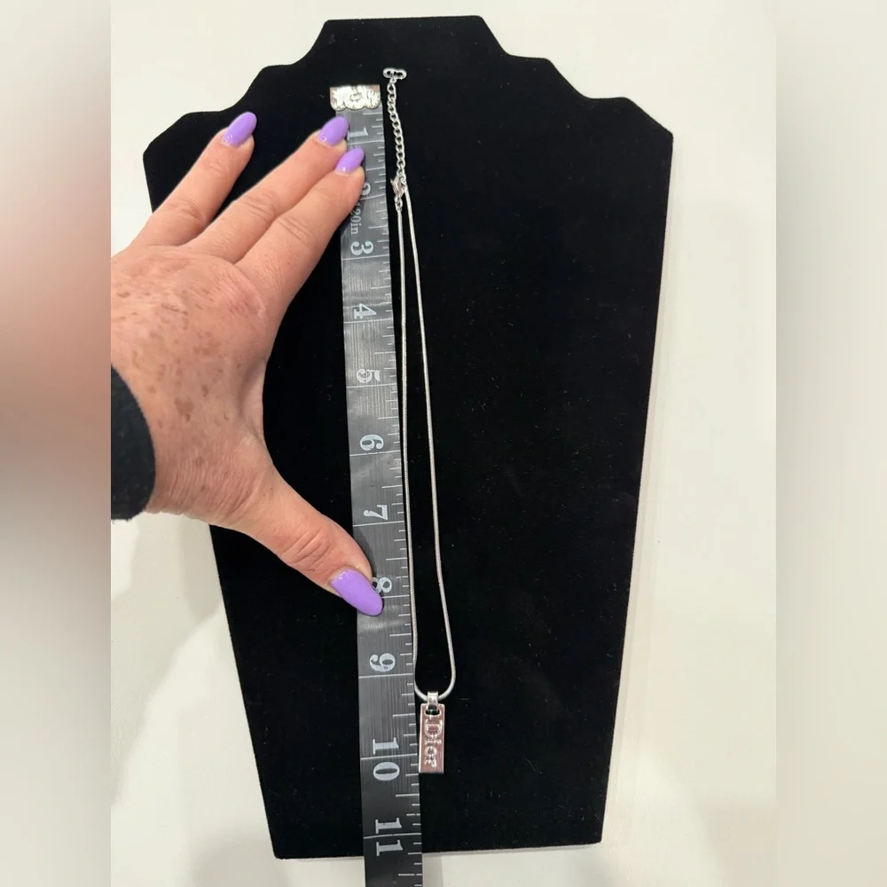 Christian Dior Silver DIOR Logo Bar Pendant Necklace Snake Chain CD Charm - Picture 5 of 6